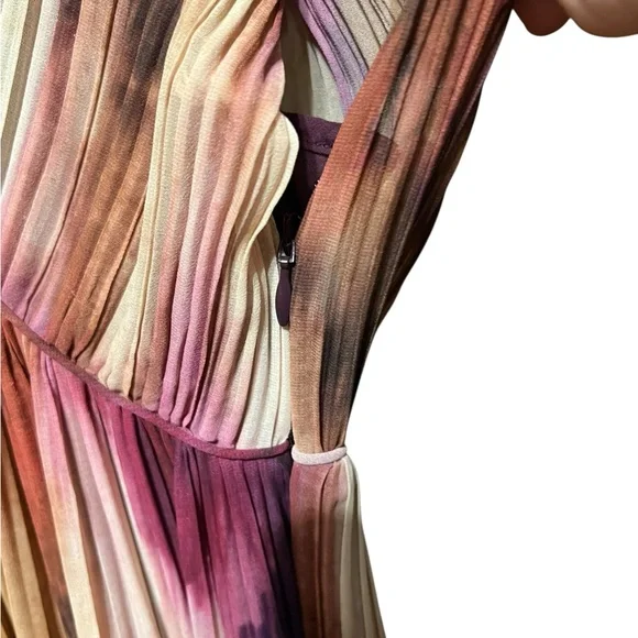 Banana Republic Pleated Maxi Dress  Size Small is available for purchase  on au PAY Market - Imported Goods Online Store Co.Ltd. | au PAY Market -  Online Shopping Site